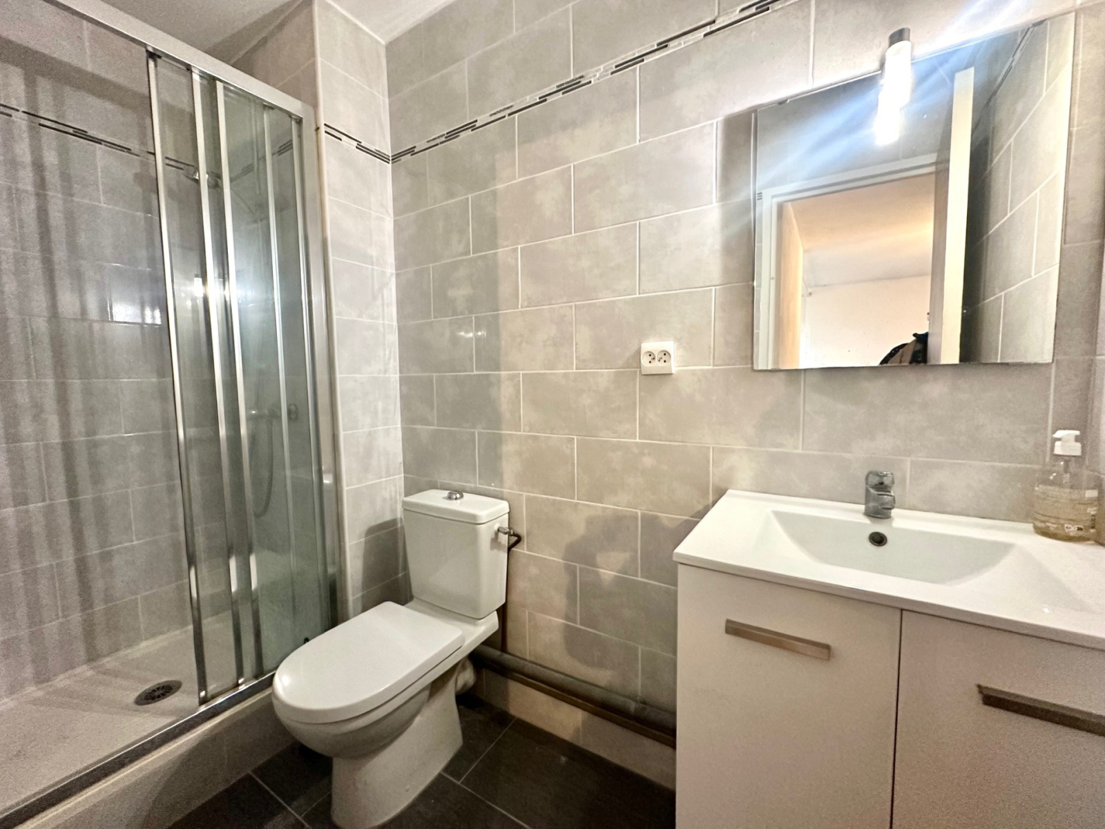 Image_, Studio, Carnon, ref :3454