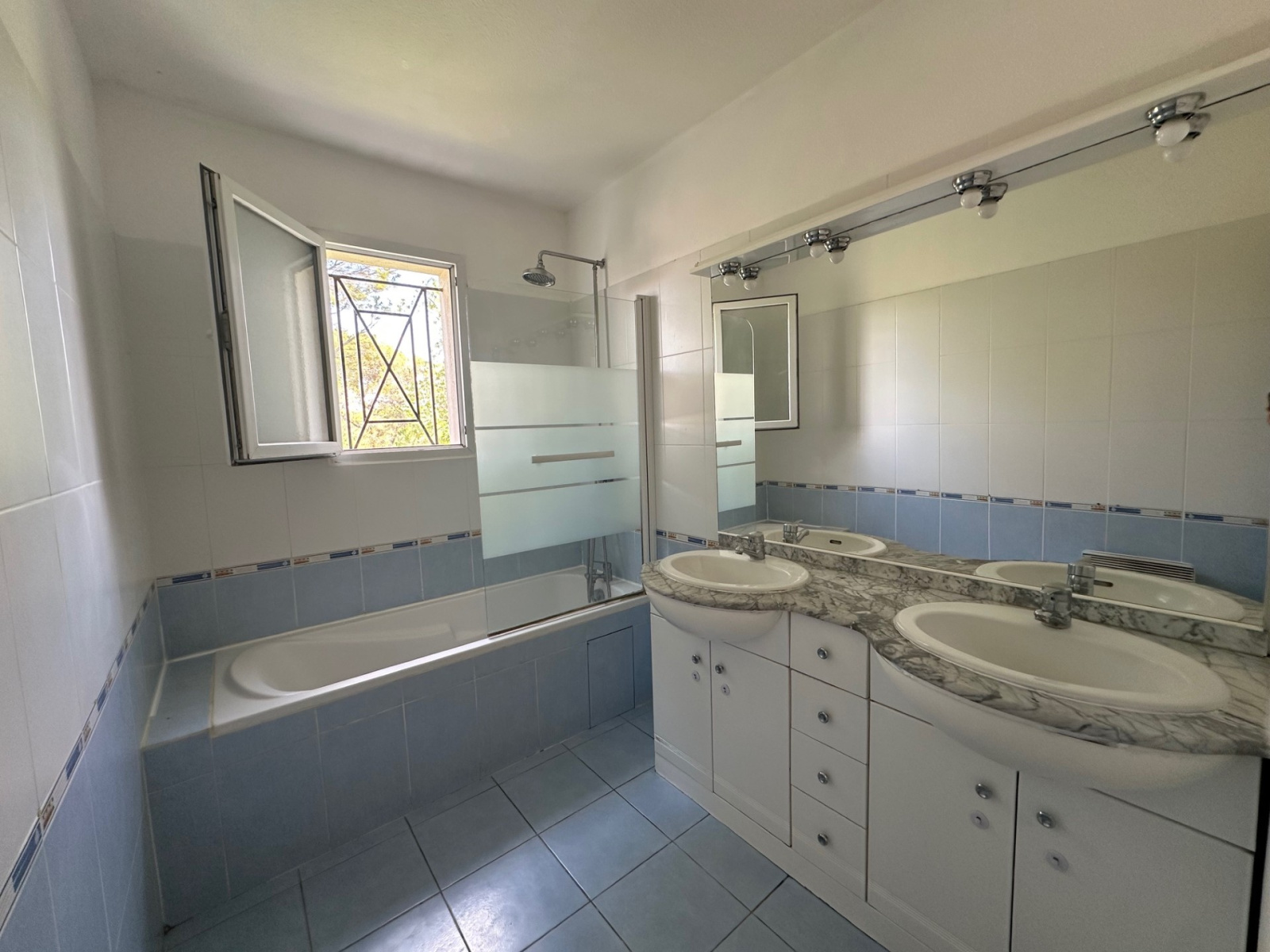 Image_, Maison, Aigues-Vives, ref :3521