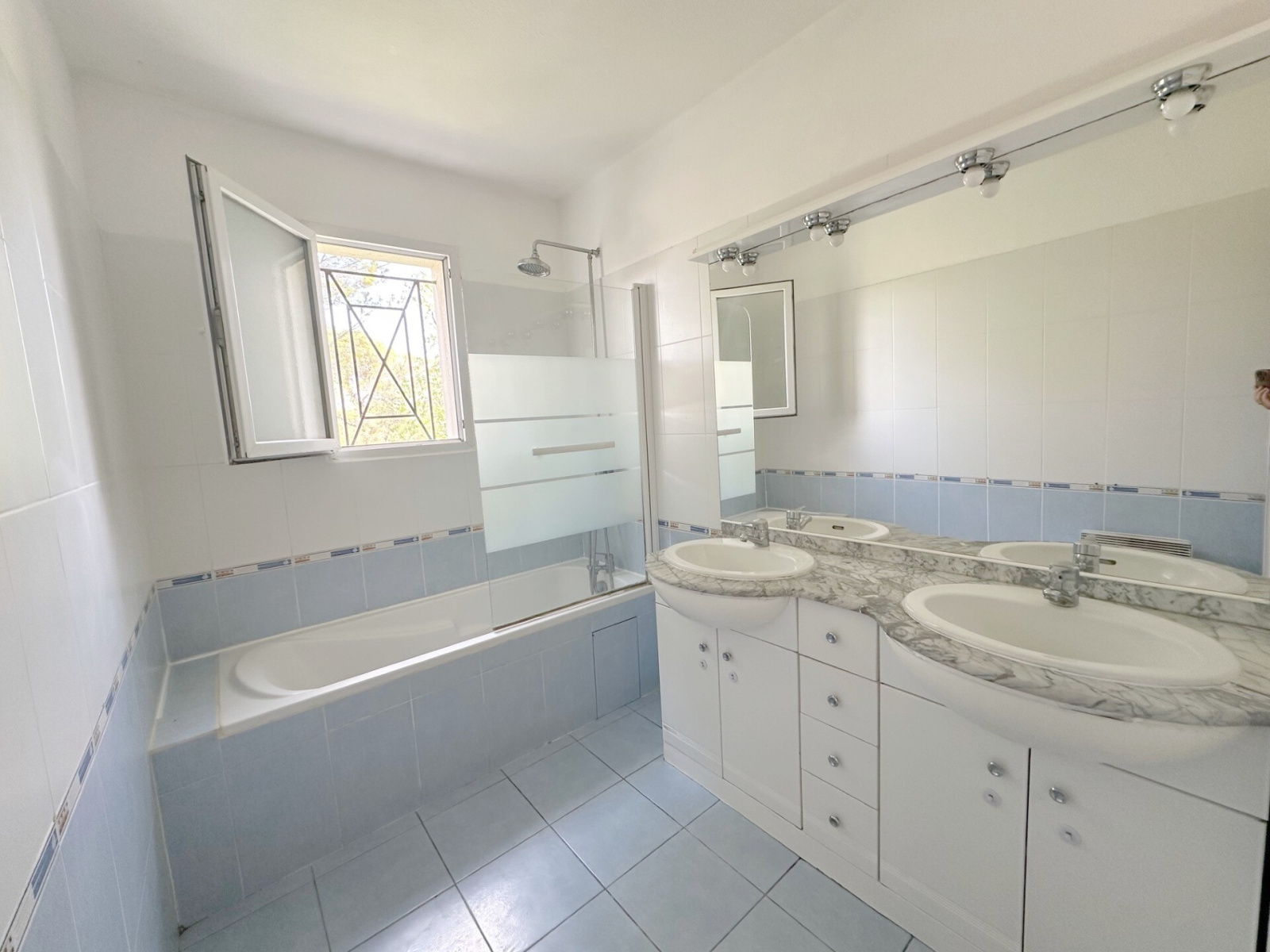 Image_, Maison, Aigues-Vives, ref :3521