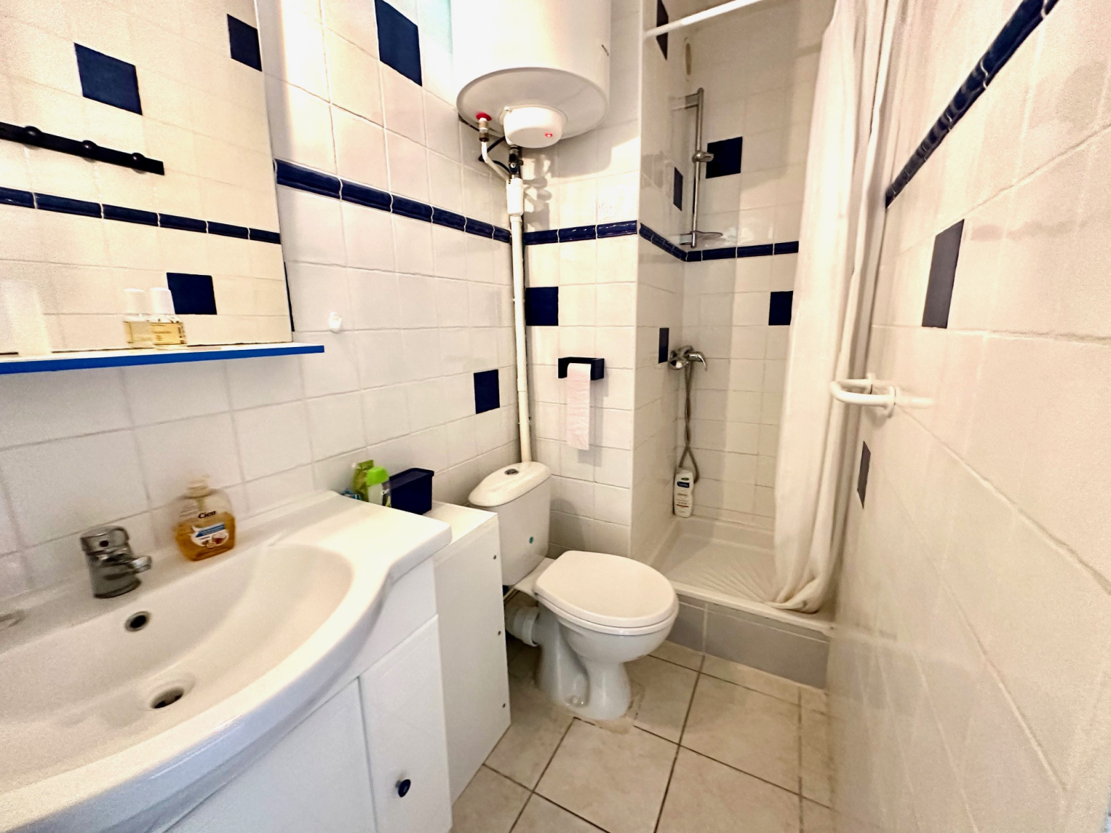 Image_, Studio, Carnon, ref :3434